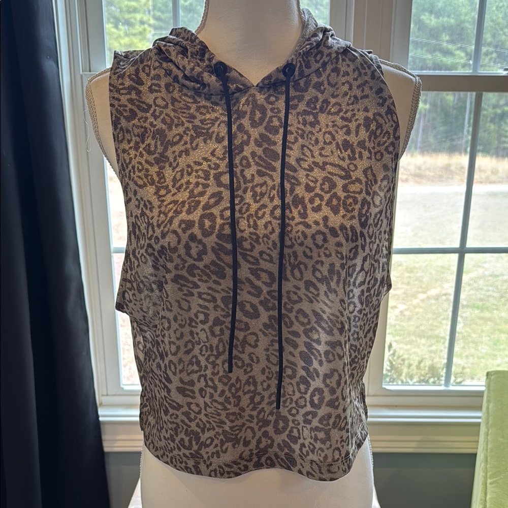 Zyia Leopard Print Sleeveless Crop Top